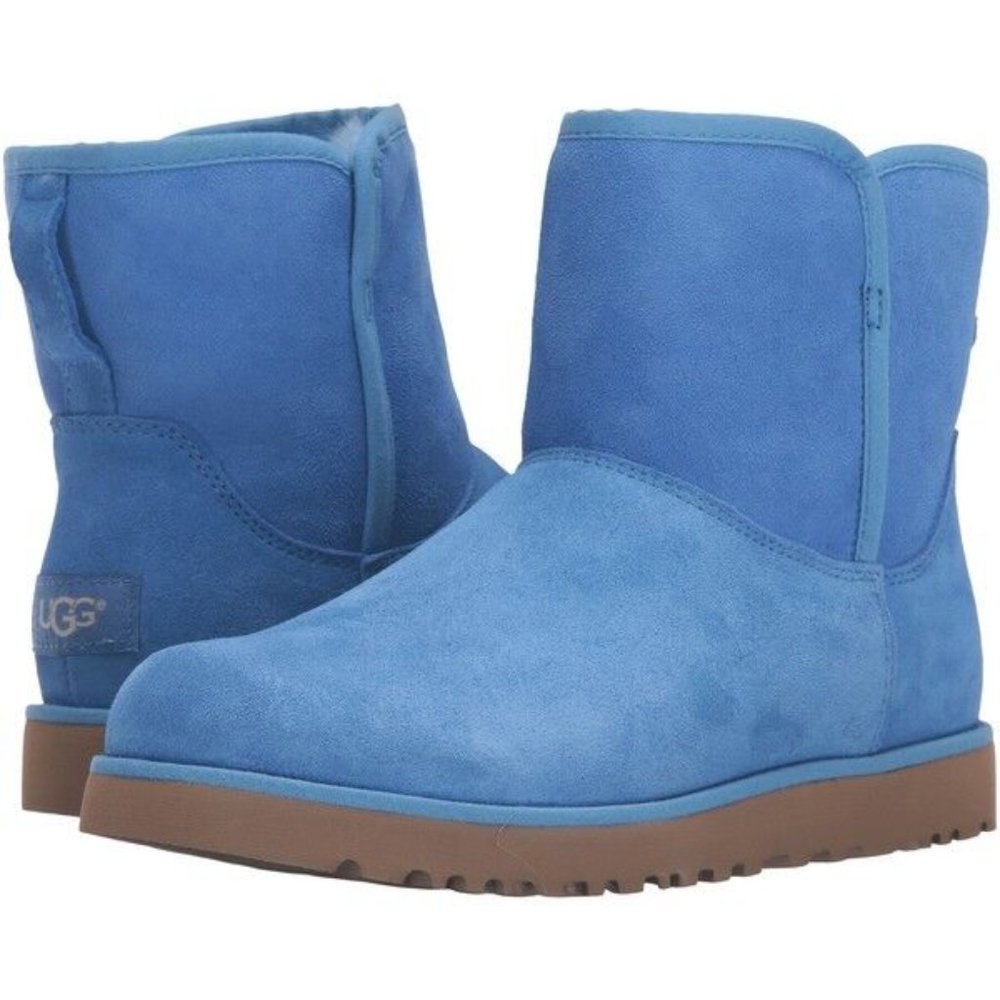 New & Authentic UGG Australia CORY Classic Slim Skyline Blue Suede Boots, Size 5